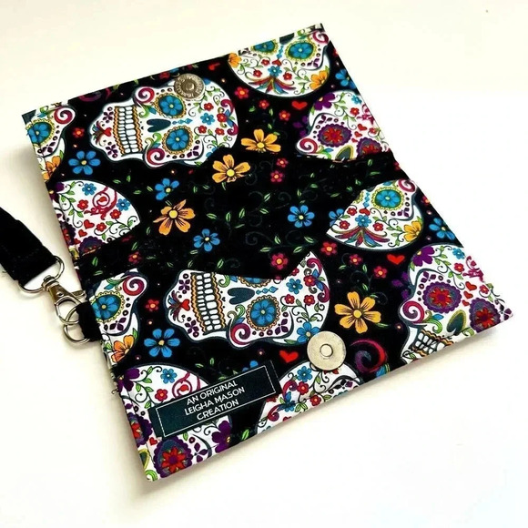 NWOT Sugar Skull Handmade Wristlet W Pockets - Picture 3 of 5